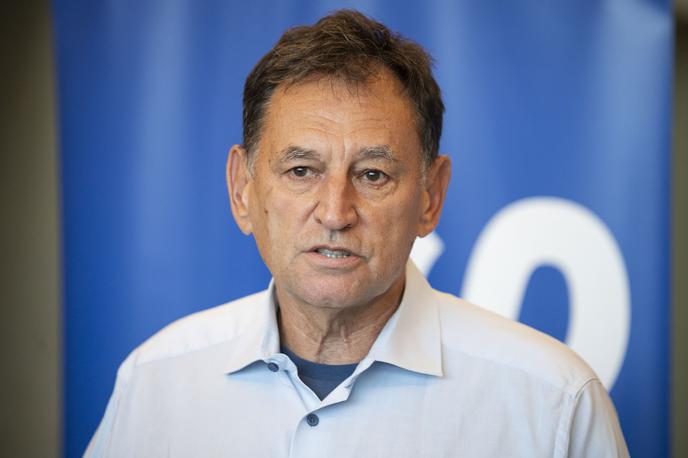 Andrej Ribič, Dars | Da je Andrej Ribič iz ekonomsko-poslovnih razlogov nadzornemu svetu predlagal sklenitev sporazuma o prenehanju funkcije predsednika uprave, so iz družbe sporočili minuli četrtek. | Foto STA