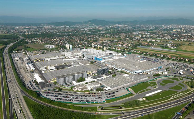 Magna Steyr bo začela prihodnje leto v Gradcu izdelovati tudi novega BMW serije 5. | Foto: Magna Steyr
