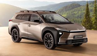 Toyota bZ4X touring – iz Japonske na osnovi SUV še prostornejši karavan #foto