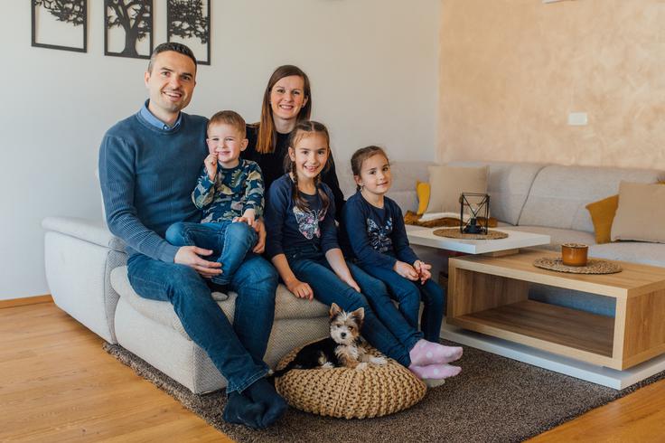 Ob vseh obveznostih so trenutki, preživeti z družino, še toliko bolj dragoceni. Foto: Arhiv NSi | Foto: 