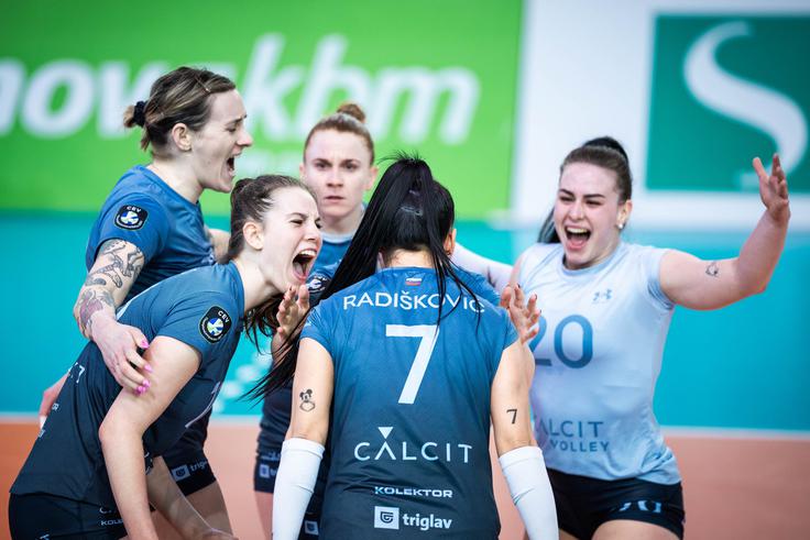 Calcit Volley prvakinje | Foto: Jure Banfi/alesfevzer.com