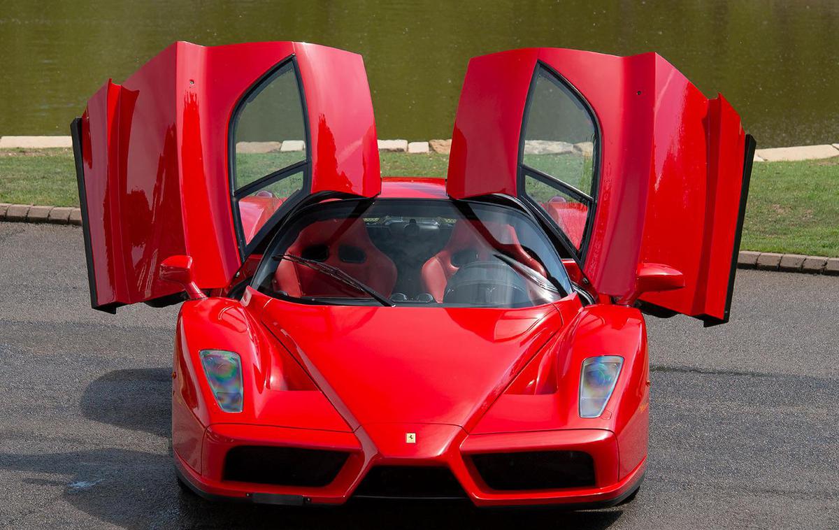 Ferrari enzo | Ker gre za drugi po vrsti izdelani enzo, zbiratelji po vsem svetu že odpirajo denarnice in si ta kos avtomobilske eksotike želijo dodati v svojo zbirko. | Foto Tom Hartley jnr.