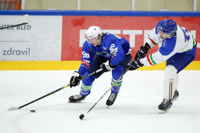slovenska hokejska reprezentanca : Italija | Slovenski hokejisti so na uvodni pripravljalni tekmi s 4:2 premagali Italijane. | Foto www.alesfevzer.com