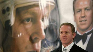Legendi: Leetch krivi lastnike, Richter diplomatski