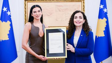 Dua Lipa je dobila kosovsko državljanstvo #video
