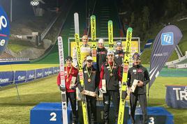 Slovenke v olimpijskem Predazzu zavzele zmagovalni oder, skupni zmagi Slovencema