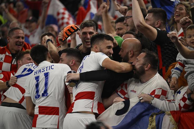 Hrvaško je v Ljubljani spremljalo ogromno navijačev. | Foto: Guliverimage