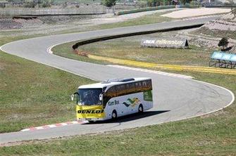 Kengurujčki na motorjih pričeli prvomajske počitnice