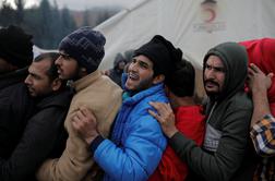 Z Balkana ne prihajajo le okužbe, dramatično več je tudi migrantov, ujetih po nezakonitem prečkanju meje
