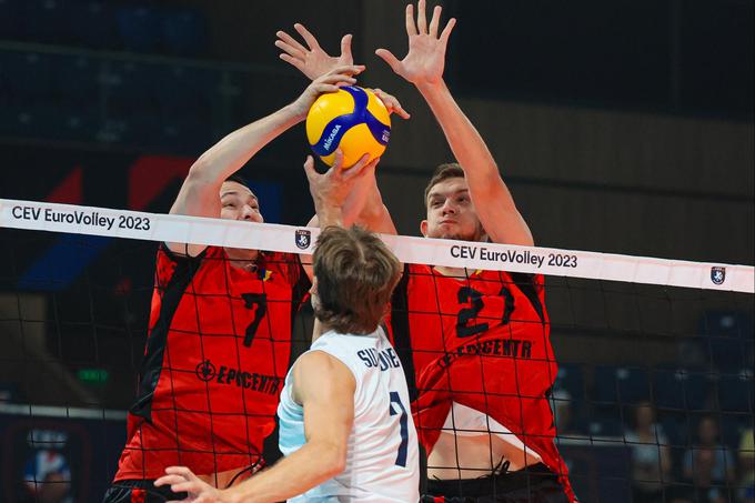 Ukrajinci so po hudem boju s 3:2 premagali Fince. | Foto: CEV