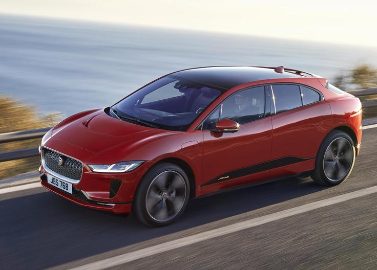 Jaguarjev i-pace je vroč električni crossover, a ga lahko poimensko hitro zamenjamo s klasičnim crossovejem e-paceom. | Foto: Ford