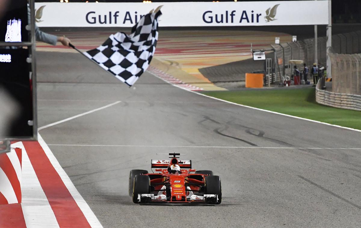 VN Bahrajna formula 1 | Dirkači formule 1 se bodo prvič letos za točke pomerili konec marca v Bahrajnu. | Foto Reuters