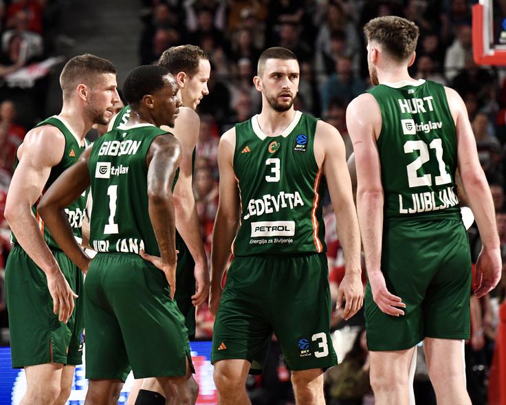 Cedevita Olimpija je ob koncu drugega polčasa popustila. | Foto: Tine Ružič/Cedevita Olimpija