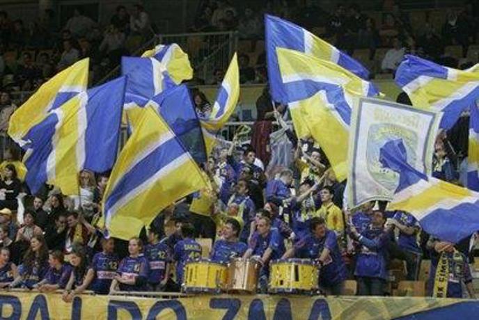 Koper in Krim čakajoč na nasprotnika