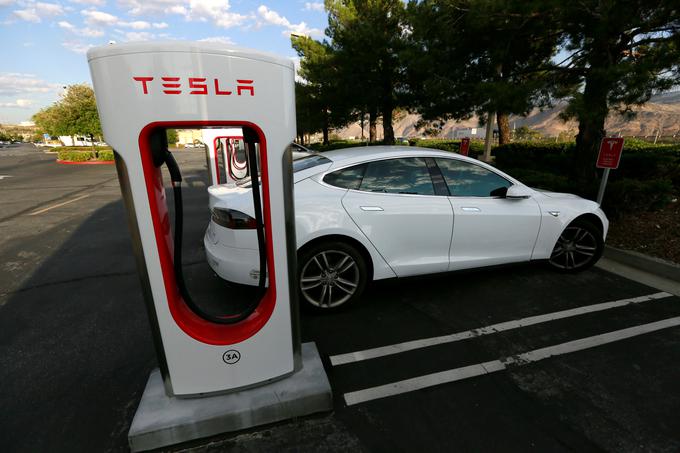 Tesla Motors želi do leta 2018 proizvodnjo svojih avtomobilov povečati na pol milijona vozil letno. Letos bodo predvidoma izdelali 80 tisoč modelov S in X. | Foto: Reuters
