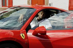 Kobe Bryant med obiskom Ferrarija užival kot otrok