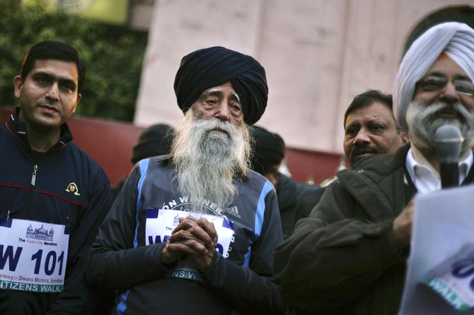 Fauja Singh | Fauja Singh je postal leta 2011 prvi stoletnik na svetu, ki je pretekel maraton. | Foto Guliverimage