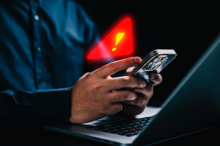 Prevara, nevarnost, virus, pametni telefon, goljufija, scam | Foto: Shutterstock