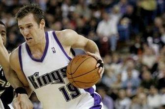 Nesterović in Udrih izgubila