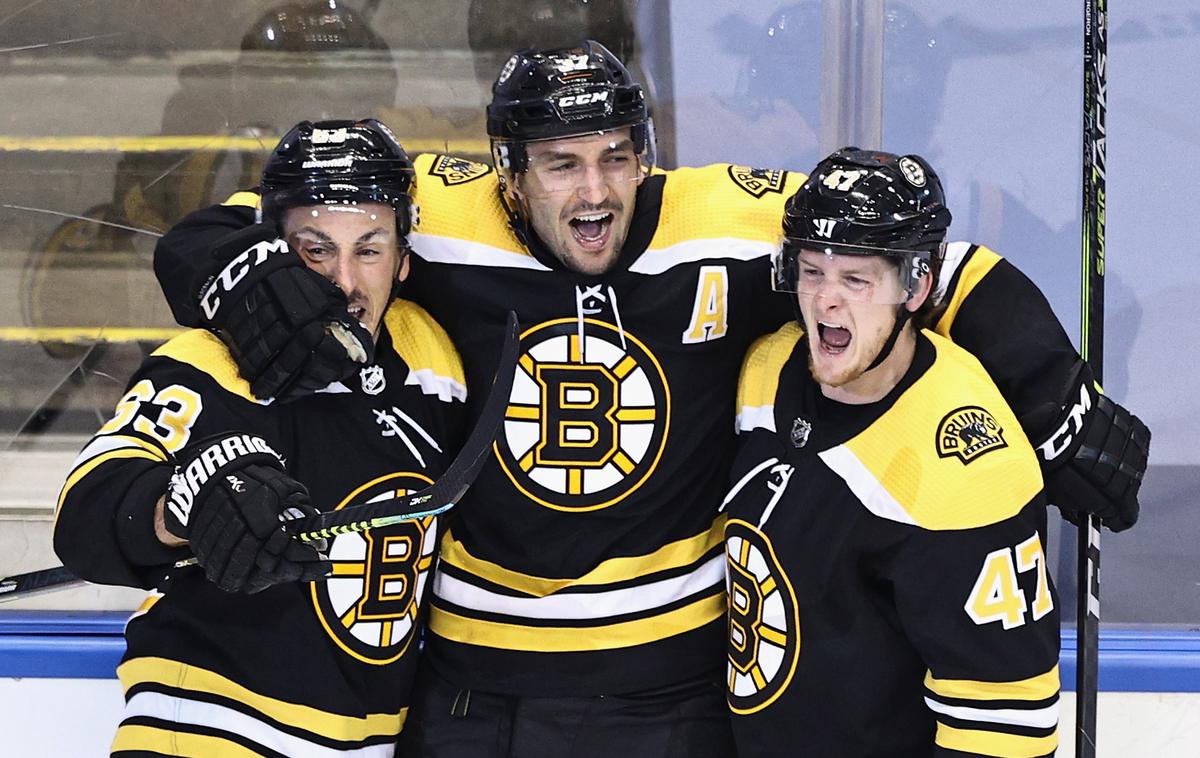 Boston Bruins Patrice Bergeron | Patrice Bergeron je v drugem podaljšku Bostonu prinesel vodstvo z 1:0 v zmagah v končnici. | Foto Getty Images