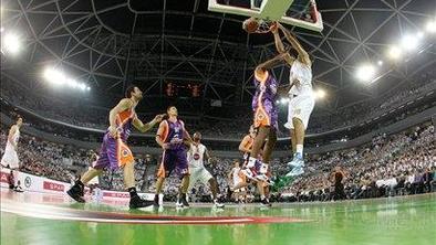 Olimpija mora le še vstopiti skozi vrata TOP 16