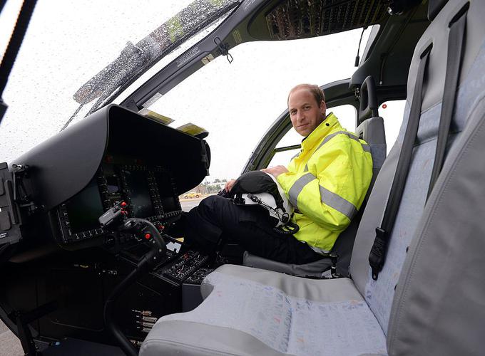 Princ William je sedem let in pol opravljal delo reševalnega pilota pri britanskih oboroženih silah. | Foto: Getty Images