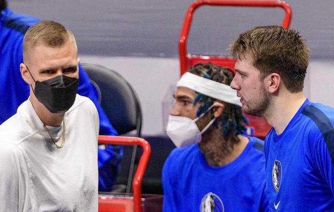 Kristaps Porzingis je bil zaradi težav s kolenom lep čas odsoten z igrišč v tej sezoni. | Foto: Reuters