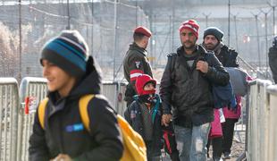 Avstrijski časnik: Voditelji EU bodo v ponedeljek zaprli balkansko migrantsko pot