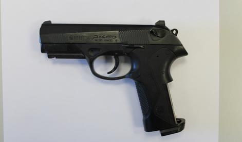 Matični odbor DZ pritrdil predlogu sprememb zakona o orožju