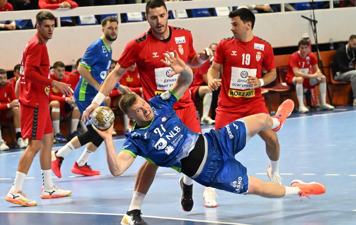 Srbija : Slovenija, slovenska rokometna reprezentanca | Slovenska rokometna reprezentanca je tesno premagala Srbijo. | Foto RZS