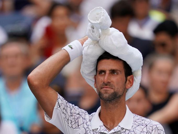 Novak Đoković se bo v dvoboju za polfinale udaril proti Avstralcu. | Foto: Reuters