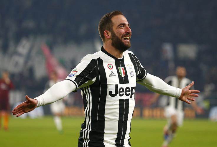 Gonzalo Higuain je lani poleti postal četrti najdražji nogometaš v zgodovini. | Foto: Reuters