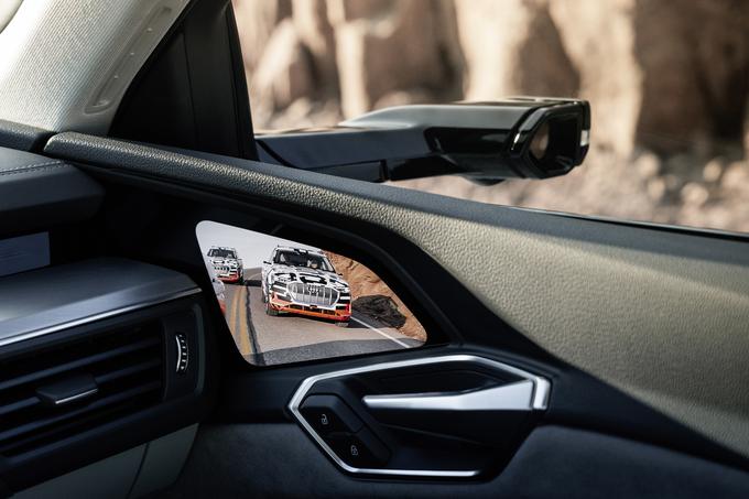 Digitalna ogledala v Audijevem električnem crossoverju. | Foto: Audi
