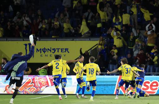 Las Palmas šokiral Oblaka v izdihljajih srečanja