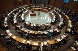 Zakaj Slovenci parlament razumemo kot ustanovo za prepiranje
