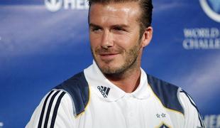 VIDEO: David Beckham trenira slepe in slabovidne