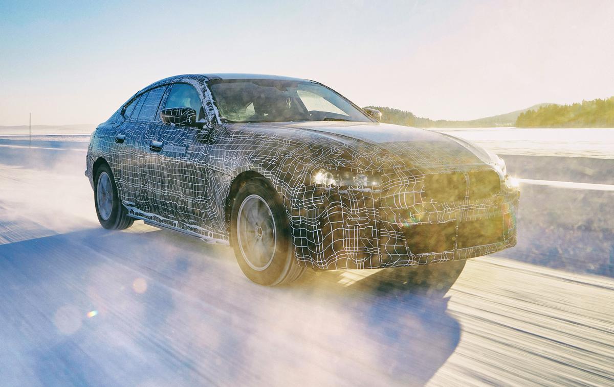 BMW i | BMW i4 bo tudi neposredni odgovor na Teslin model 3. | Foto BMW
