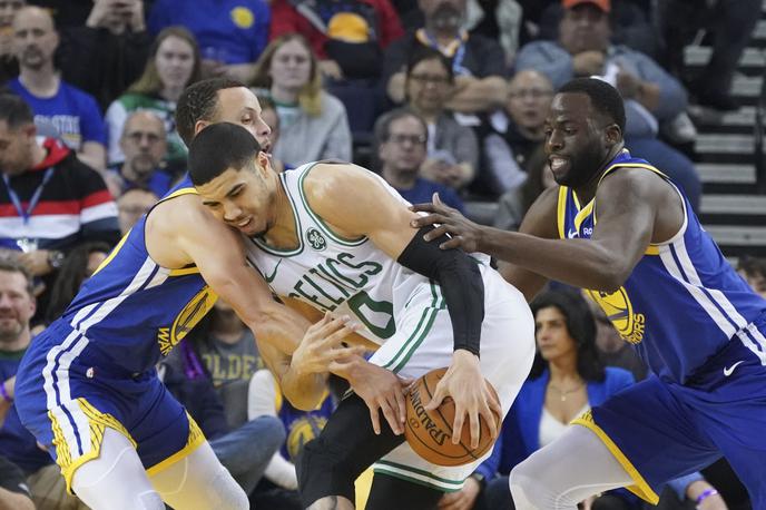 golden state | Boston je v gosteh visoko premagal Golden State Warriors. | Foto Reuters