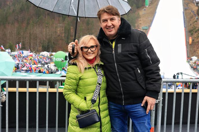 Nuša in Frenk Derenda | Nuša in Frenk Derenda sta letos praznovala 30. obletnico poroke. Skupaj imata dva sinova. | Foto Mediaspeed