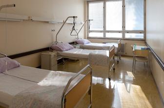 Ljubljanski UKC zaradi porasta okužb dihal odprl začasni oddelek za epidemije