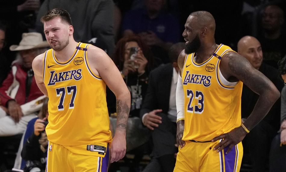 LeBron presenetil: Davis je povedal, kaj si želi, pa je bil teden zatem zamenjan