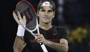 Murray potreboval tri, Federer le dva niza