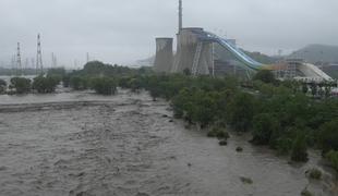 Katastrofalne poplave na Kitajskem, umrlo že najmanj 30 ljudi