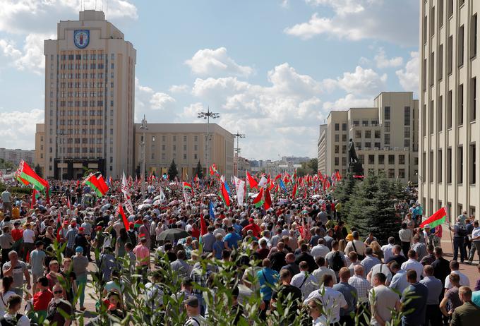 Za nedeljo je opozicija napovedala nove velike proteste. Teden prej je na ulice odšlo več deset tisoč ljudi. | Foto: Reuters