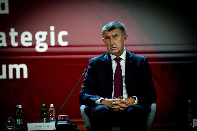 Češki premier Andrej Babiš je bil kritičen do vodje panela, Britanca Nika Gowinga. | Foto: Ana Kovač