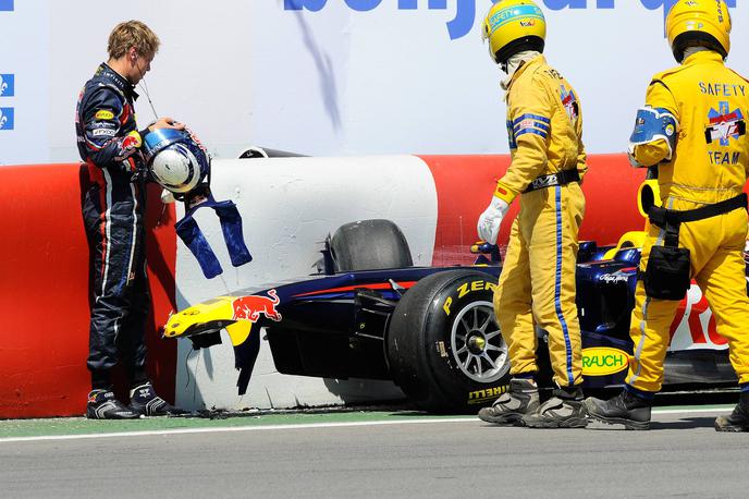 Montreal Sebastian Vettel 2011 | Tudi prvaki niso odporni proti zahrbtni zadnji šikani, kjer jih čaka "zid prvakov". Sebastian Vettel leta 2011. | Foto Guliverimage