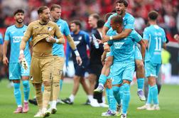 Bayer razočaral, prvak Bayern pa pomendral Leipzig