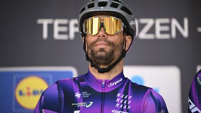 Luka Mezgec na zmagovalnem odru Tour de France že pred startom