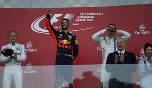 Prva letošnja zmaga Ricciarda, prepir Vettla in Hamiltona