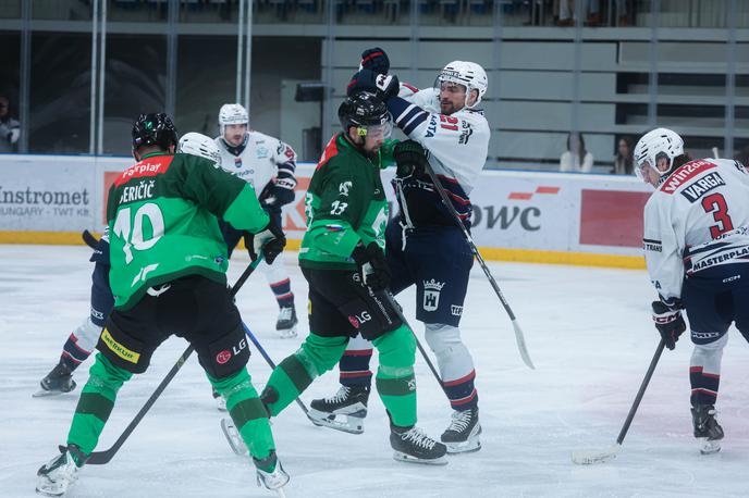 Fehervar AV19 : HK Olimpija | Olimpija je zmagala v Szekesfehervarju, že jutri jo čaka nova tekma. | Foto Attila Soós